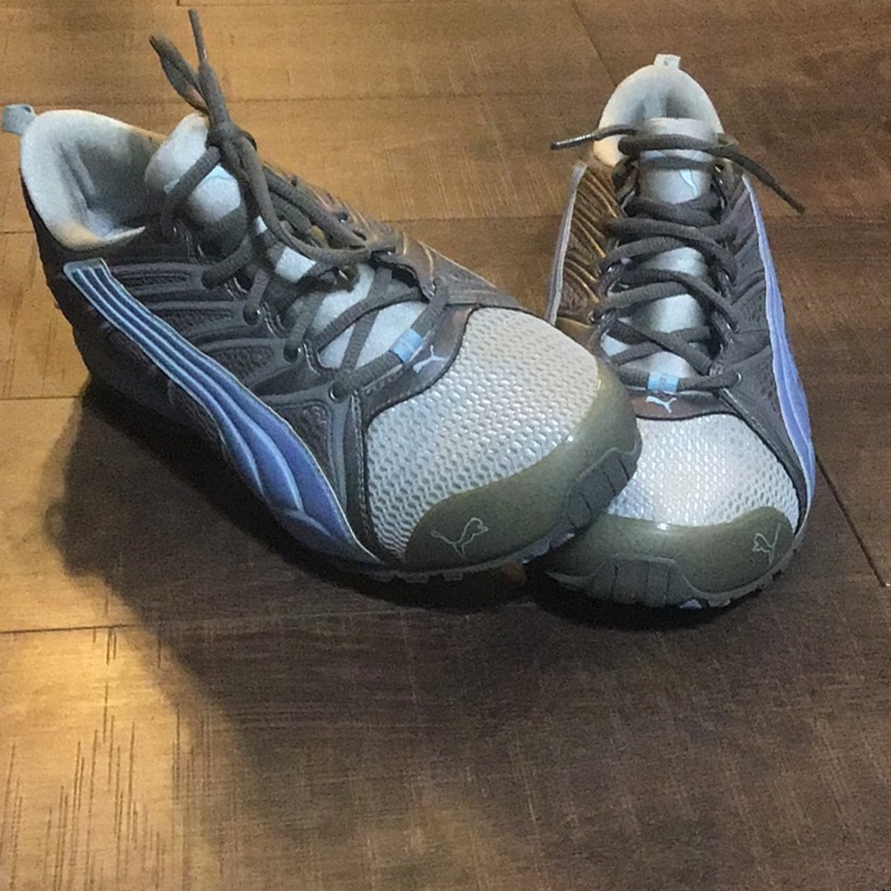 Running shoes